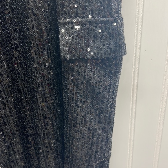 INC International‎ Concepts Black Sequin Cargo Joggers Sz XL - Picture 3 of 7